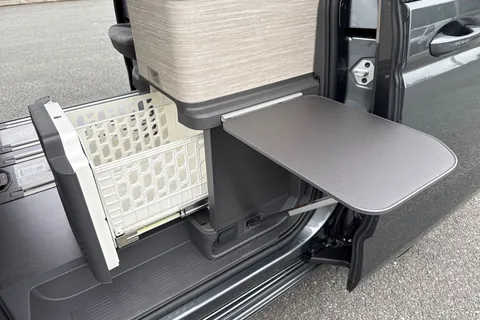 42 of 64 for VOLKSWAGEN CALIFORNIA 2.0 TDI Ocean 5dr DSG