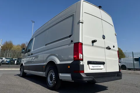 DC75NFM Volkswagen Crafter CR35 Panel van Commerce Plus MWB 177 PS 2.0 TDI 8sp Automatic 4MOTION - LED Thumbnail #8