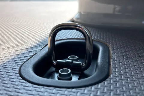 DC75NFM Volkswagen Crafter CR35 Panel van Commerce Plus MWB 177 PS 2.0 TDI 8sp Automatic 4MOTION - LED Thumbnail #29