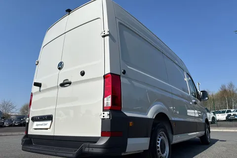 DC75NFM Volkswagen Crafter CR35 Panel van Commerce Plus MWB 177 PS 2.0 TDI 8sp Automatic 4MOTION - LED Thumbnail #32