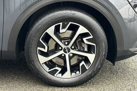 YY72HHZ Kia Sportage 1.6 T-GDi MHEV 3 DCT Euro 6 (s/s) 5dr Thumbnail #8