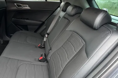 YY72HHZ Kia Sportage 1.6 T-GDi MHEV 3 DCT Euro 6 (s/s) 5dr Thumbnail #15