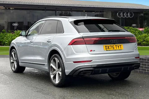 DX75TYT Audi Q8 SUV  Black Edition 50 TDI quattro 286 PS tiptronic Thumbnail #3