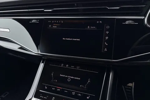 DX75TYT Audi Q8 SUV  Black Edition 50 TDI quattro 286 PS tiptronic Thumbnail #36