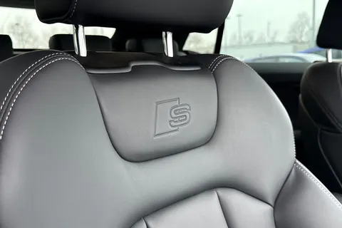 DX75TYT Audi Q8 SUV  Black Edition 50 TDI quattro 286 PS tiptronic Thumbnail #59