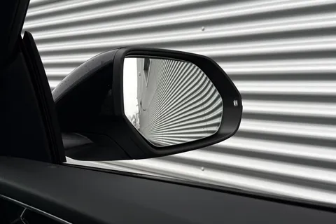 DX75TYT Audi Q8 SUV  Black Edition 50 TDI quattro 286 PS tiptronic Thumbnail #61