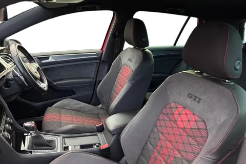 CX69ZDD Volkswagen Golf 2.0 TSI GTI TCR Hatchback 5dr Petrol DSG Euro 6 (s/s) (290 ps) Thumbnail #17