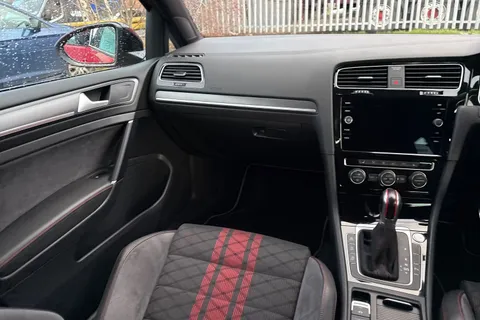 CX69ZDD Volkswagen Golf 2.0 TSI GTI TCR Hatchback 5dr Petrol DSG Euro 6 (s/s) (290 ps) Thumbnail #21