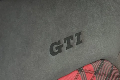 CX69ZDD Volkswagen Golf 2.0 TSI GTI TCR Hatchback 5dr Petrol DSG Euro 6 (s/s) (290 ps) Thumbnail #35