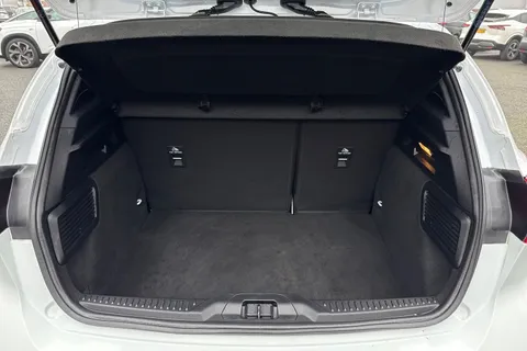 MX70UAJ Ford Focus 1.5 EcoBlue ST-Line X Euro 6 (s/s) 5dr Thumbnail #11