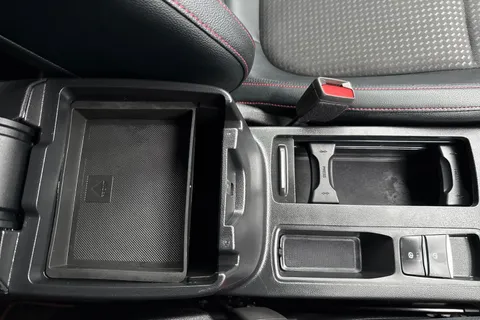 MX70UAJ Ford Focus 1.5 EcoBlue ST-Line X Euro 6 (s/s) 5dr Thumbnail #47