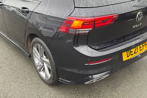 DE21EPF Volkswagen Golf 1.5 TSI R-Line 5dr Thumbnail #8