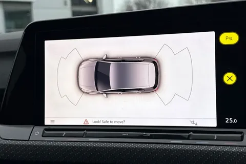 32 of 43 for VOLKSWAGEN GOLF 1.5 TSI R-Line 5dr