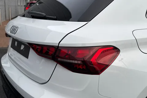  Audi A3 1.5 TFSI S line Sportback Euro 6 (s/s) 5dr Thumbnail #8