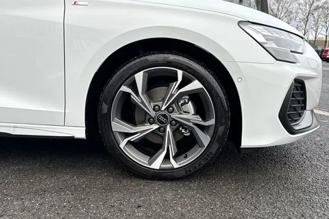  Audi A3 1.5 TFSI S line Sportback Euro 6 (s/s) 5dr Thumbnail #10