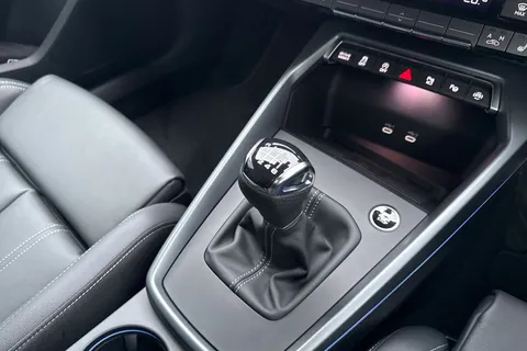  Audi A3 1.5 TFSI S line Sportback Euro 6 (s/s) 5dr Thumbnail #23