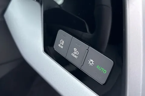  Audi A3 1.5 TFSI S line Sportback Euro 6 (s/s) 5dr Thumbnail #46