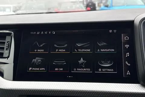 VK74ZRE Audi A1 Black Edition 25 TFSI  95 PS S tronic Thumbnail #18