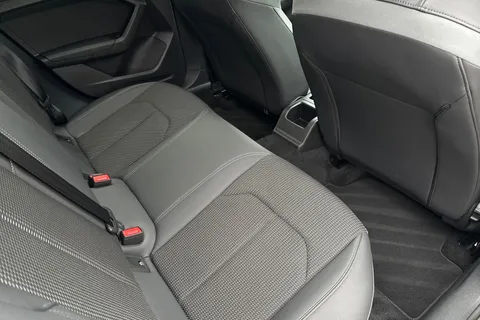 VK74ZRE Audi A1 Black Edition 25 TFSI  95 PS S tronic Thumbnail #39