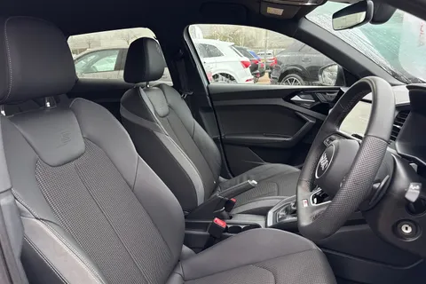 VK74ZRE Audi A1 Black Edition 25 TFSI  95 PS S tronic Thumbnail #46