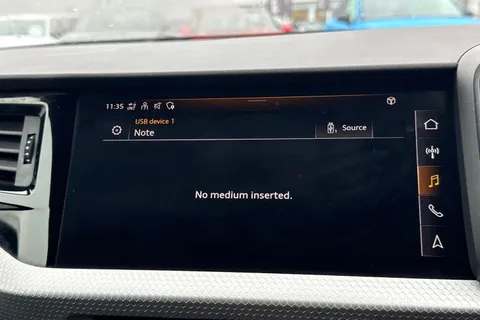 VK74ZRE Audi A1 Black Edition 25 TFSI  95 PS S tronic Thumbnail #55