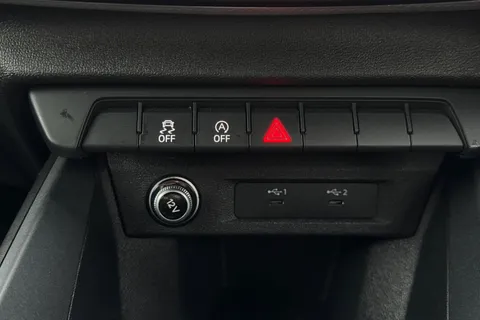 VK74ZRE Audi A1 Black Edition 25 TFSI  95 PS S tronic Thumbnail #59