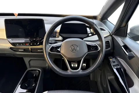 PF71KNS Volkswagen ID.3 150kW Family Pro Performance 58kWh 5dr Auto | 18'' Alloys |  Matrix LED Lig Thumbnail #18