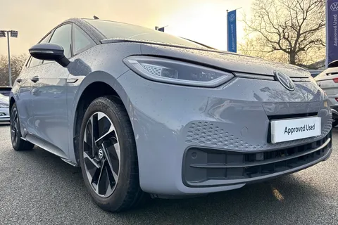 PF71KNS Volkswagen ID.3 150kW Family Pro Performance 58kWh 5dr Auto | 18'' Alloys |  Matrix LED Lig Thumbnail #25