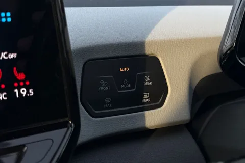 PF71KNS Volkswagen ID.3 150kW Family Pro Performance 58kWh 5dr Auto | 18'' Alloys |  Matrix LED Lig Thumbnail #40