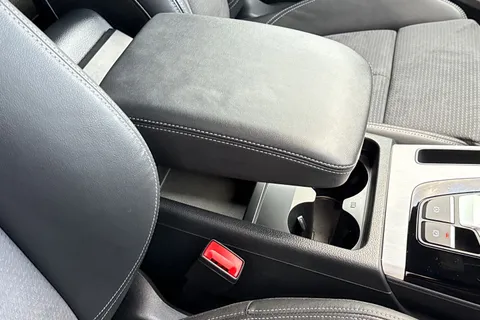 BV23VCL Audi Q5 2.0 TDI 40 S line S Tronic quattro Euro 6 (s/s) 5dr Thumbnail #41