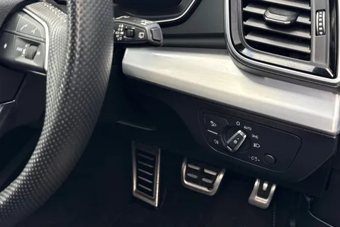 BV23VCL Audi Q5 2.0 TDI 40 S line S Tronic quattro Euro 6 (s/s) 5dr Thumbnail #43