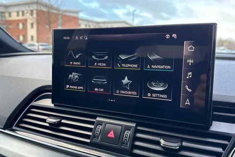 BV23VCL Audi Q5 2.0 TDI 40 S line S Tronic quattro Euro 6 (s/s) 5dr Thumbnail #45