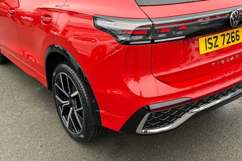 ISZ7266 Volkswagen Tiguan 1.5 TSI 272 eHybrid R-Line 5dr DSG | Heated Seats | ACC | NAV Thumbnail #9