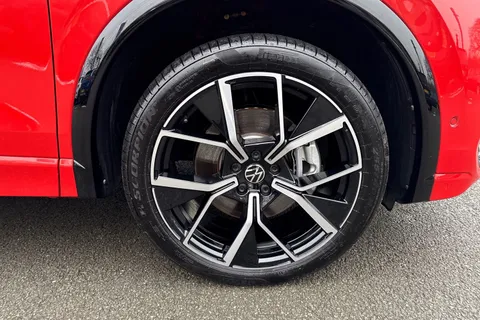 ISZ7266 Volkswagen Tiguan 1.5 TSI 272 eHybrid R-Line 5dr DSG | Heated Seats | ACC | NAV Thumbnail #11