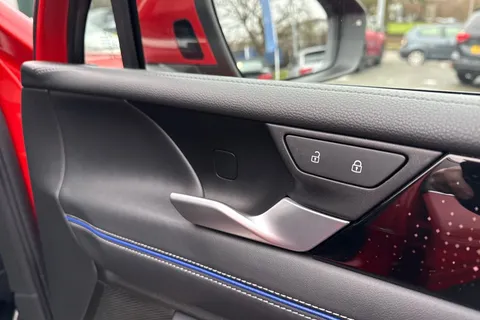 ISZ7266 Volkswagen Tiguan 1.5 TSI 272 eHybrid R-Line 5dr DSG | Heated Seats | ACC | NAV Thumbnail #22