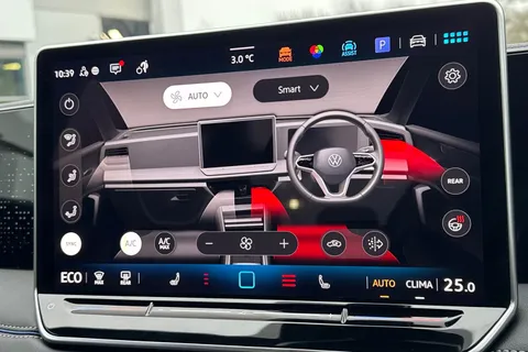 ISZ7266 Volkswagen Tiguan 1.5 TSI 272 eHybrid R-Line 5dr DSG | Heated Seats | ACC | NAV Thumbnail #23