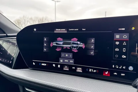  Audi Q5 2.0 TDI Edition 1 Sportback S Tronic quattro Euro 6 (s/s) 5dr Thumbnail #22