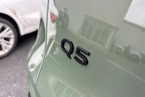  Audi Q5 2.0 TDI Edition 1 Sportback S Tronic quattro Euro 6 (s/s) 5dr Thumbnail #35