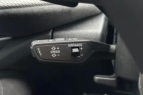  Audi Q5 2.0 TDI Edition 1 Sportback S Tronic quattro Euro 6 (s/s) 5dr Thumbnail #51