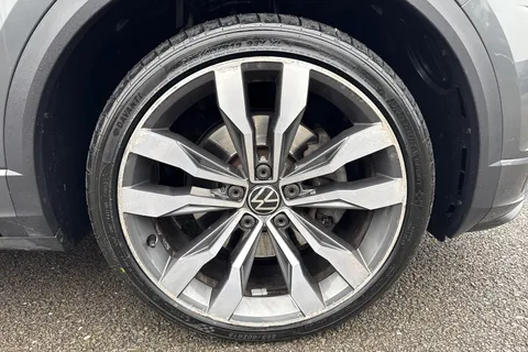 KS71GDU Volkswagen T-Roc 2.0 TDI EVO R-Line 5dr DSG Thumbnail #11