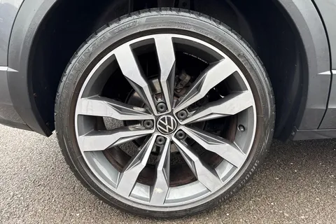 KS71GDU Volkswagen T-Roc 2.0 TDI EVO R-Line 5dr DSG Thumbnail #14