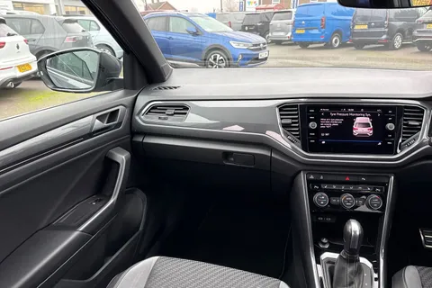KS71GDU Volkswagen T-Roc 2.0 TDI EVO R-Line 5dr DSG Thumbnail #21