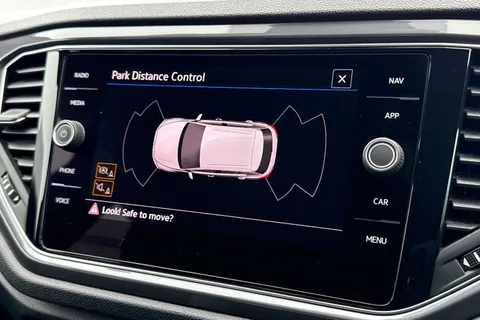 KS71GDU Volkswagen T-Roc 2.0 TDI EVO R-Line 5dr DSG Thumbnail #47