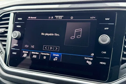 KS71GDU Volkswagen T-Roc 2.0 TDI EVO R-Line 5dr DSG Thumbnail #50