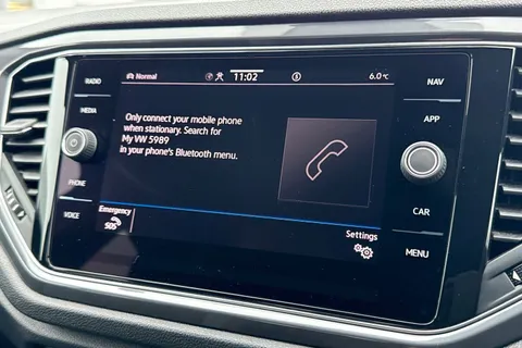 KS71GDU Volkswagen T-Roc 2.0 TDI EVO R-Line 5dr DSG Thumbnail #51