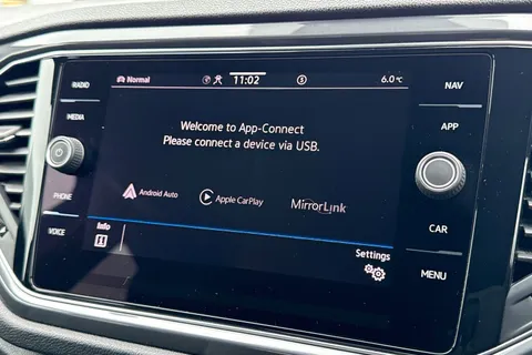 KS71GDU Volkswagen T-Roc 2.0 TDI EVO R-Line 5dr DSG Thumbnail #52