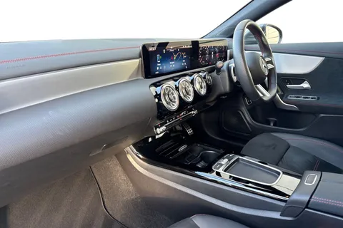 FH24DSO Mercedes-Benz Cla Class 1.3 CLA180h MHEV AMG Line (Executive) Coupe 7G-DCT Euro 6 (s/s) 4dr Thumbnail #16