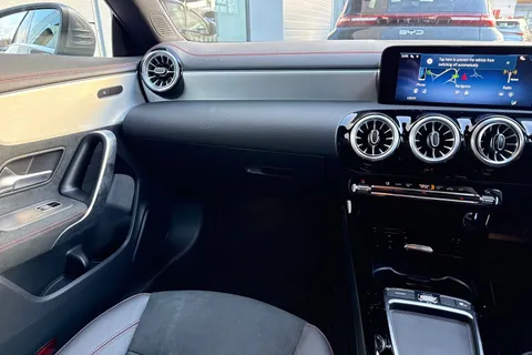 FH24DSO Mercedes-Benz Cla Class 1.3 CLA180h MHEV AMG Line (Executive) Coupe 7G-DCT Euro 6 (s/s) 4dr Thumbnail #21