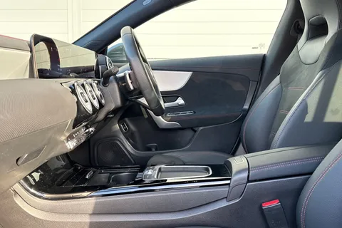 FH24DSO Mercedes-Benz Cla Class 1.3 CLA180h MHEV AMG Line (Executive) Coupe 7G-DCT Euro 6 (s/s) 4dr Thumbnail #30