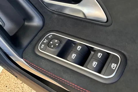 FH24DSO Mercedes-Benz Cla Class 1.3 CLA180h MHEV AMG Line (Executive) Coupe 7G-DCT Euro 6 (s/s) 4dr Thumbnail #41